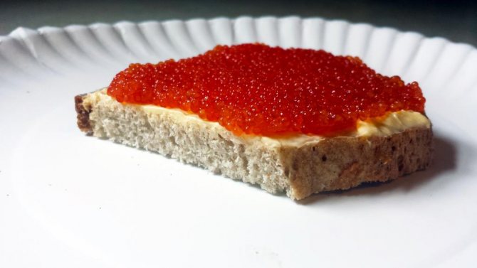sandwich with caviar and butter calories