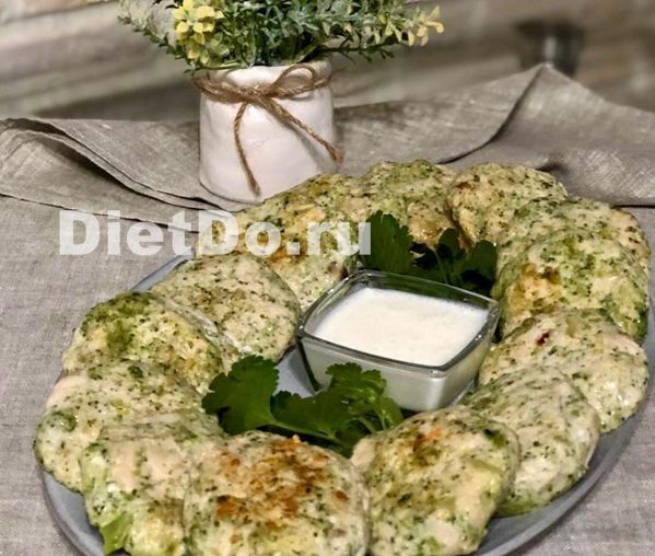 diet chicken cutlets with broccoli
