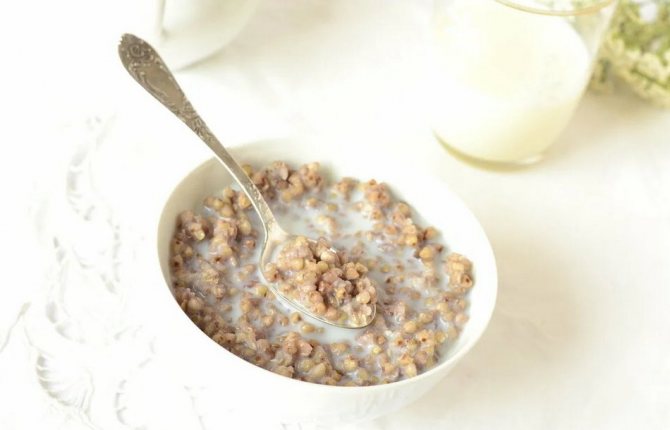Buckwheat drenched in kefir