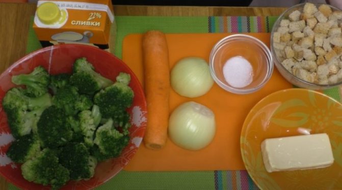 Ингредиенты для суп-пюре из брокколи