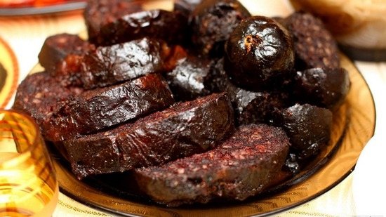 Blood sausage: benefits and harms