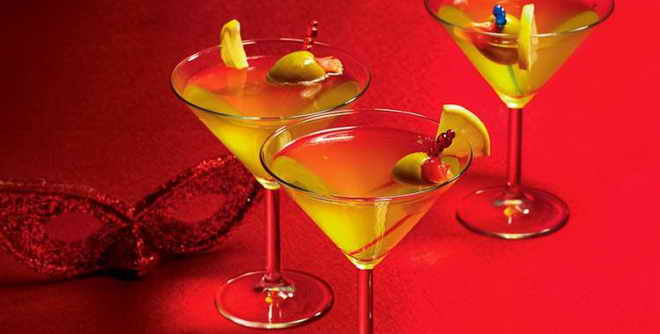 What do you drink Martini Bianco with, what do you mix it with and how do you eat it?