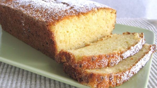 Recipe for banana curd cake in the oven, slow cooker and bread maker