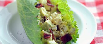 Салат из авокадо с беконом — простое блюдо из яиц